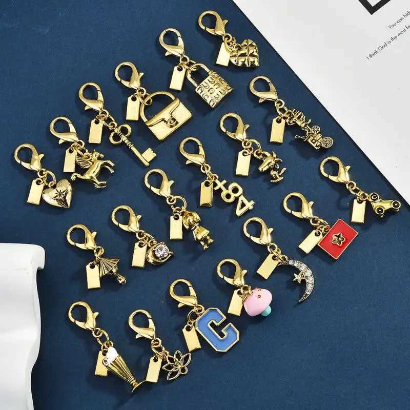 Exquisite Heart Letter Keychain For Women Bag Pendant Car Keyring Creative Fashion Backpack Charm Decoration Accessories GiftsT251127