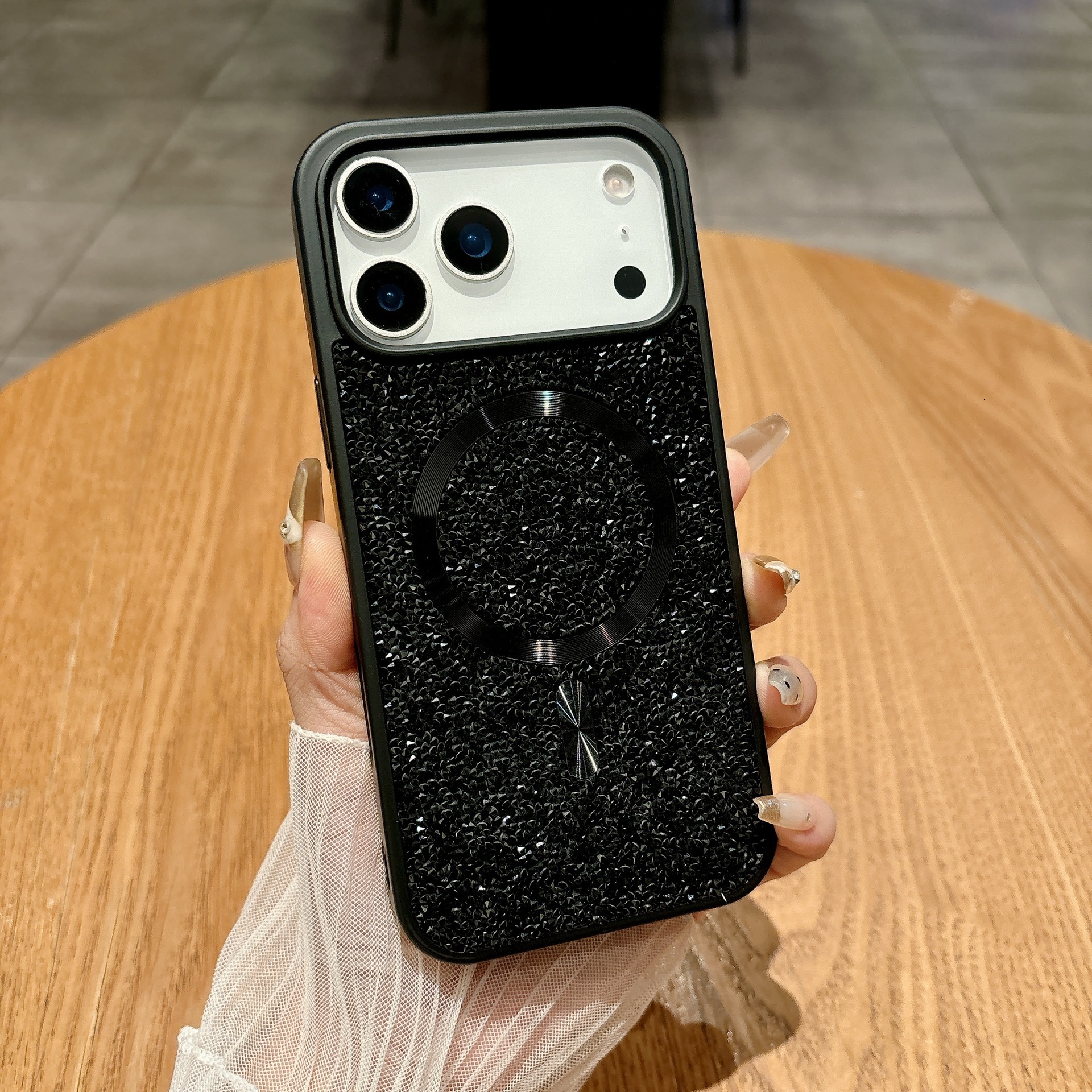 Luxurious Glitter Diamond Magnetic iPhone 17 Pro Max Case Compatible with Apple 16 Pro High-end Feel 15/14 Hard