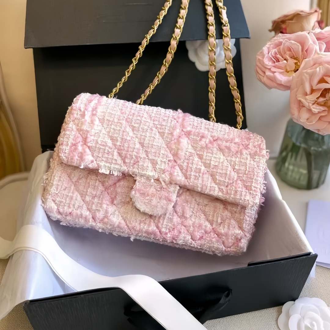 Tweed Bag Top Designer Classic Flap CF 24c Ladies Mini Bag 22B Quilting Golden Buckle Single Shoulder Diagonal Cross Bag Chain Lock Buckle Opening and Closing