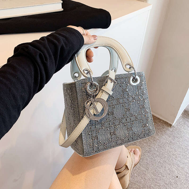 Diamond inlaid mini Daifei hand-held crossbody small 2024 new banquet bag, diamond fashionable rhinestone sparkling bag for women