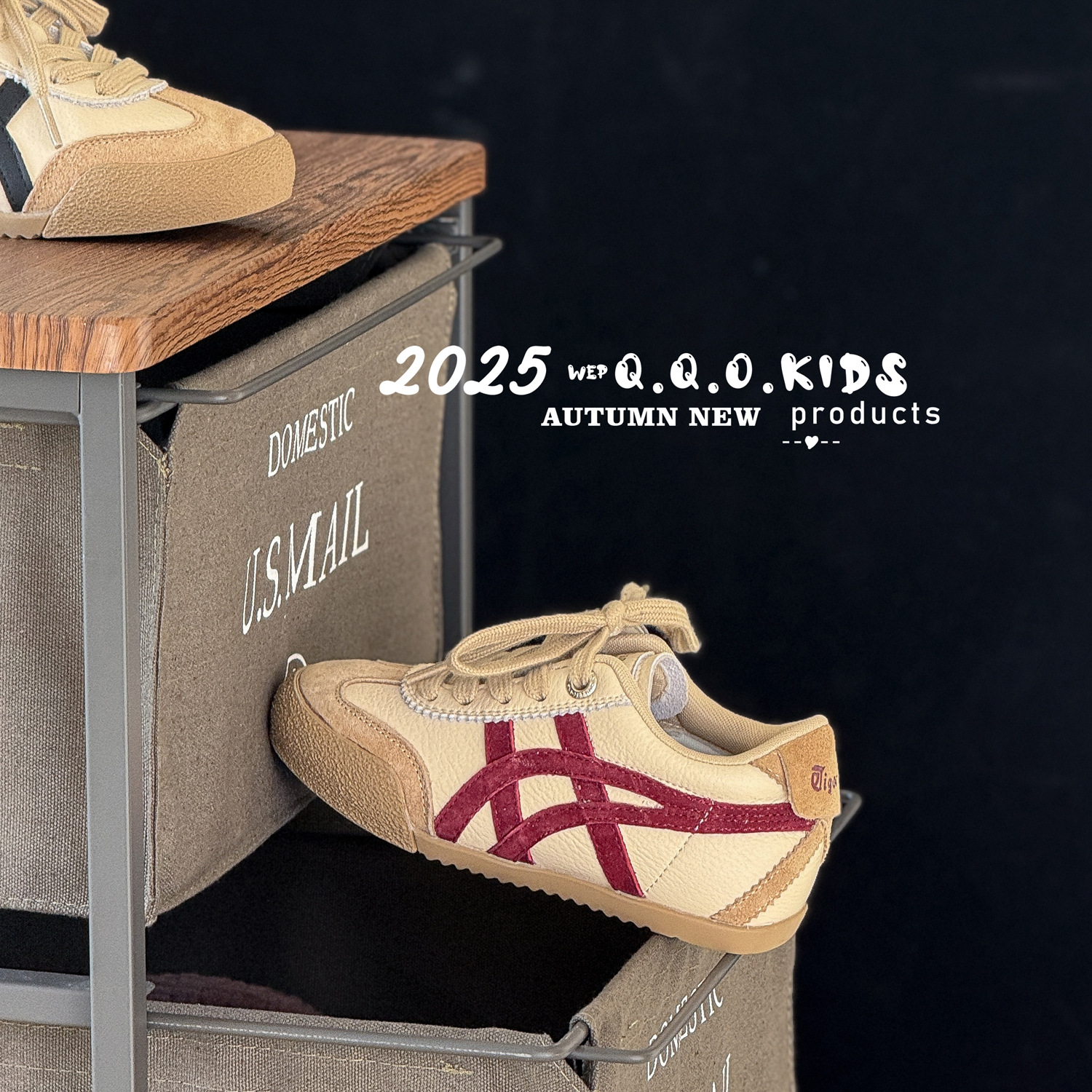 Free shipping for kids designer shoes running shoes black blue red Fashionable lightweight mesh breathable sports shoes