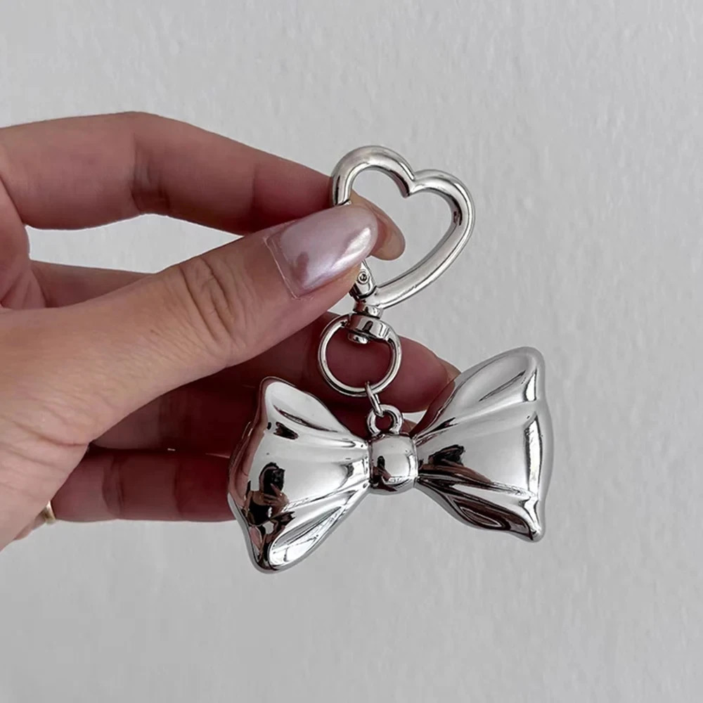 Punk Gold Silver Color Bowknot Keychain for Women Smooth Metal Heart Love Buckle Bow Pendant Bag Decoration Accessories 251124