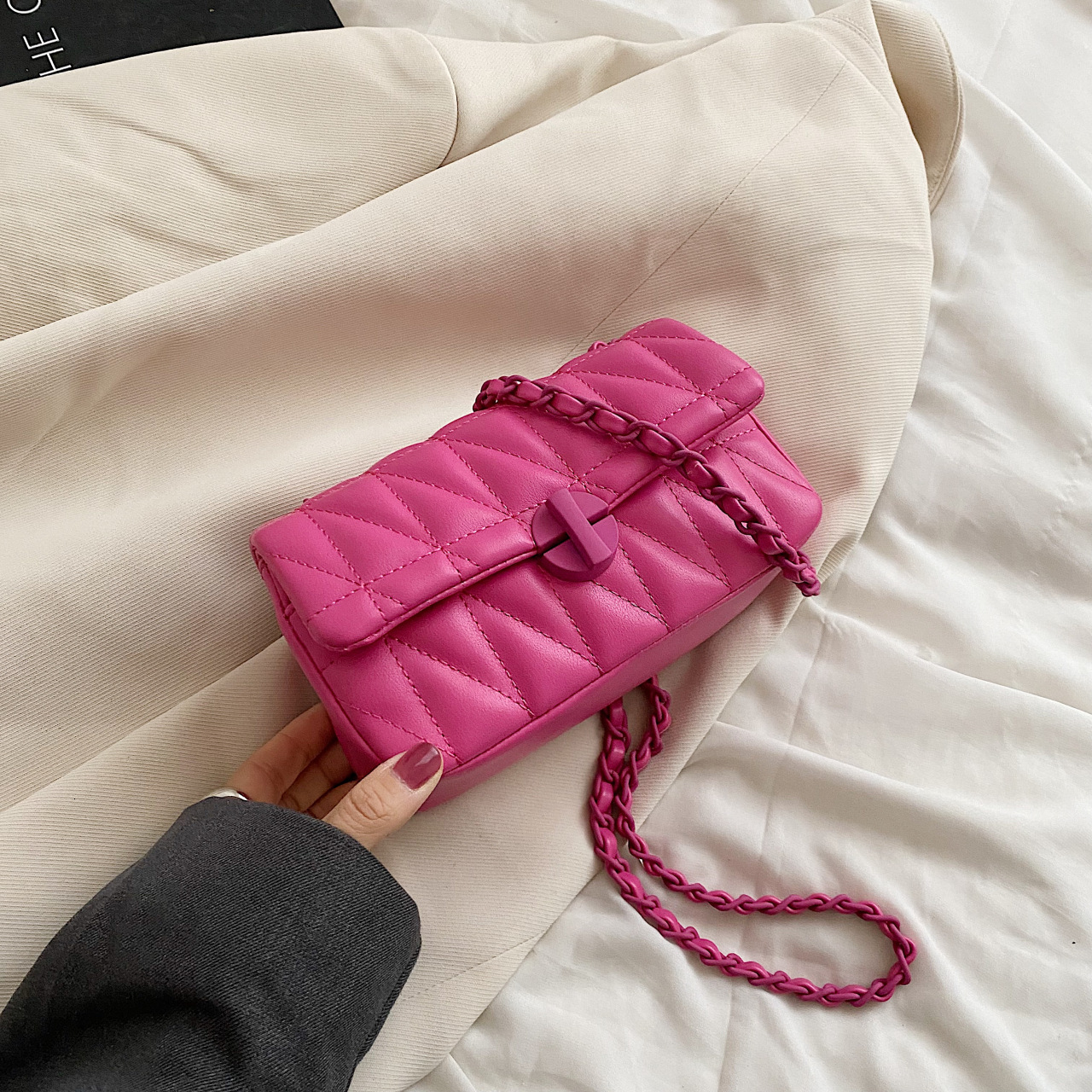 2025 Autumn New Quilted Diamond Square Bag PU Chain Strap Urban Minimalist Ins-Style Crossbody Shoulder Bag