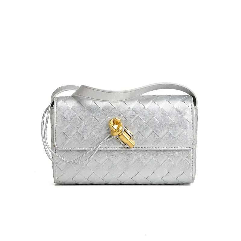 White Cloud Vintage High-End Single Shoulder Crossbody Handmade Soft Leather Small Square Underarm Bag For Wom