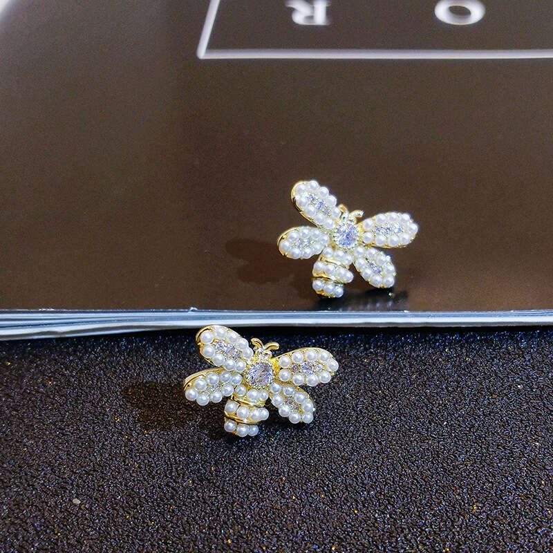 Dia studded pearl bee female sier needle, Korean temperament, internet famous earrings, light , simple and sweet earrings
