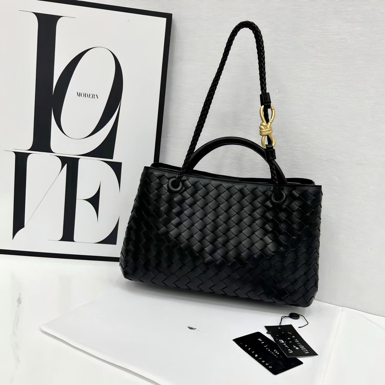 Designer Bag 2025 New Trend Woven Leather Clutch Handbag Luxury Shoulder Crossbody Bag Handmade Woven Bag Copy Bags