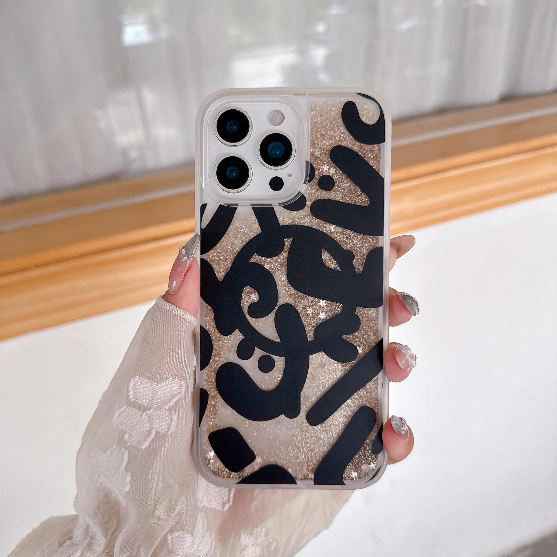 Flower Liquid Quicksand Phone Case for iPhone 17 Pro Max Full Coverage Magnetic Pattern Designer New