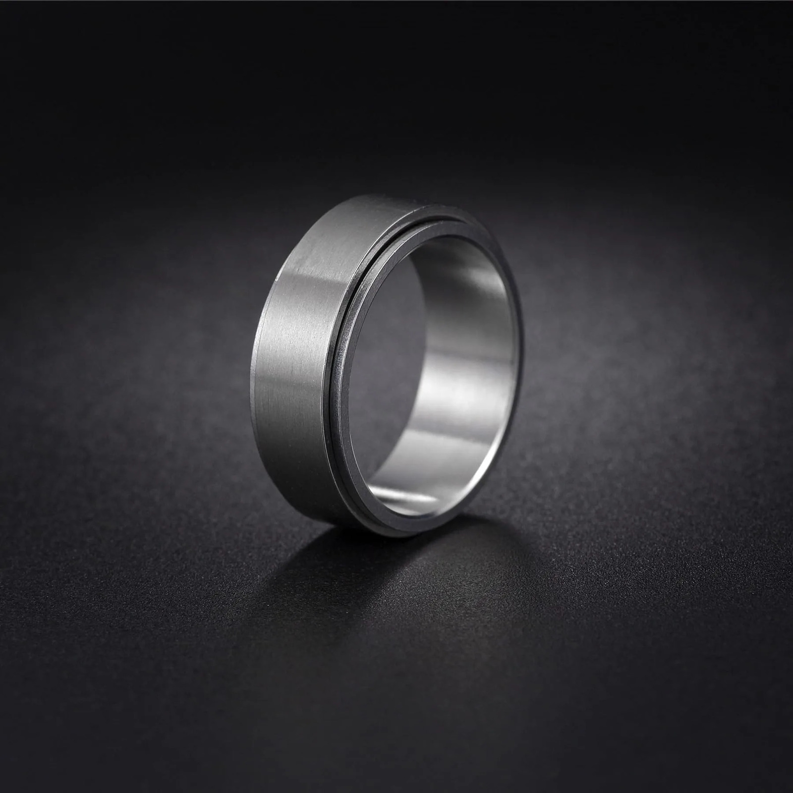 Simple 8mm Anxiety Fidget Spinner Rings for Men Women Cool Stainless Steel Spinning Rotatable Rings Anti Stress Wedding Jewelry 251126