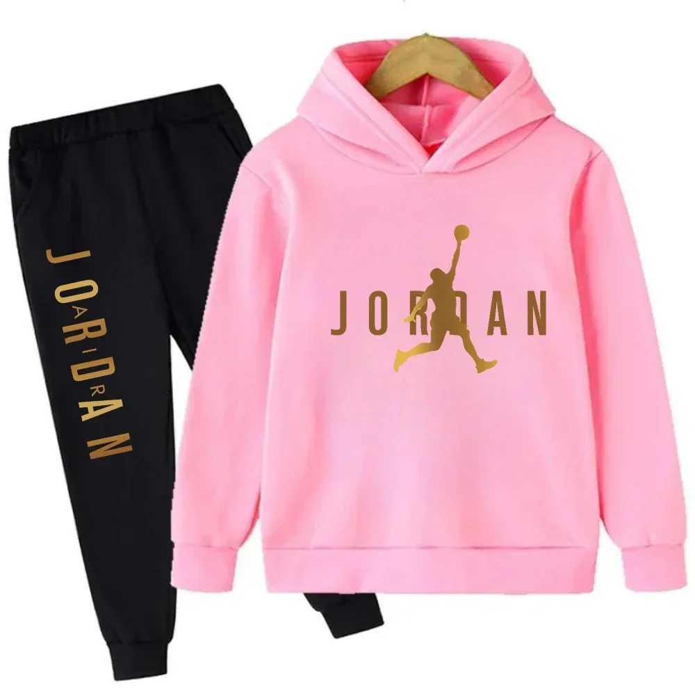 Autumn Brand Children Tracksuit Hoodies Sweatshirtspants Suit 2pcs Set Kids Sets Baby Boys Girls Clothing Casual Sportsuits Q251127