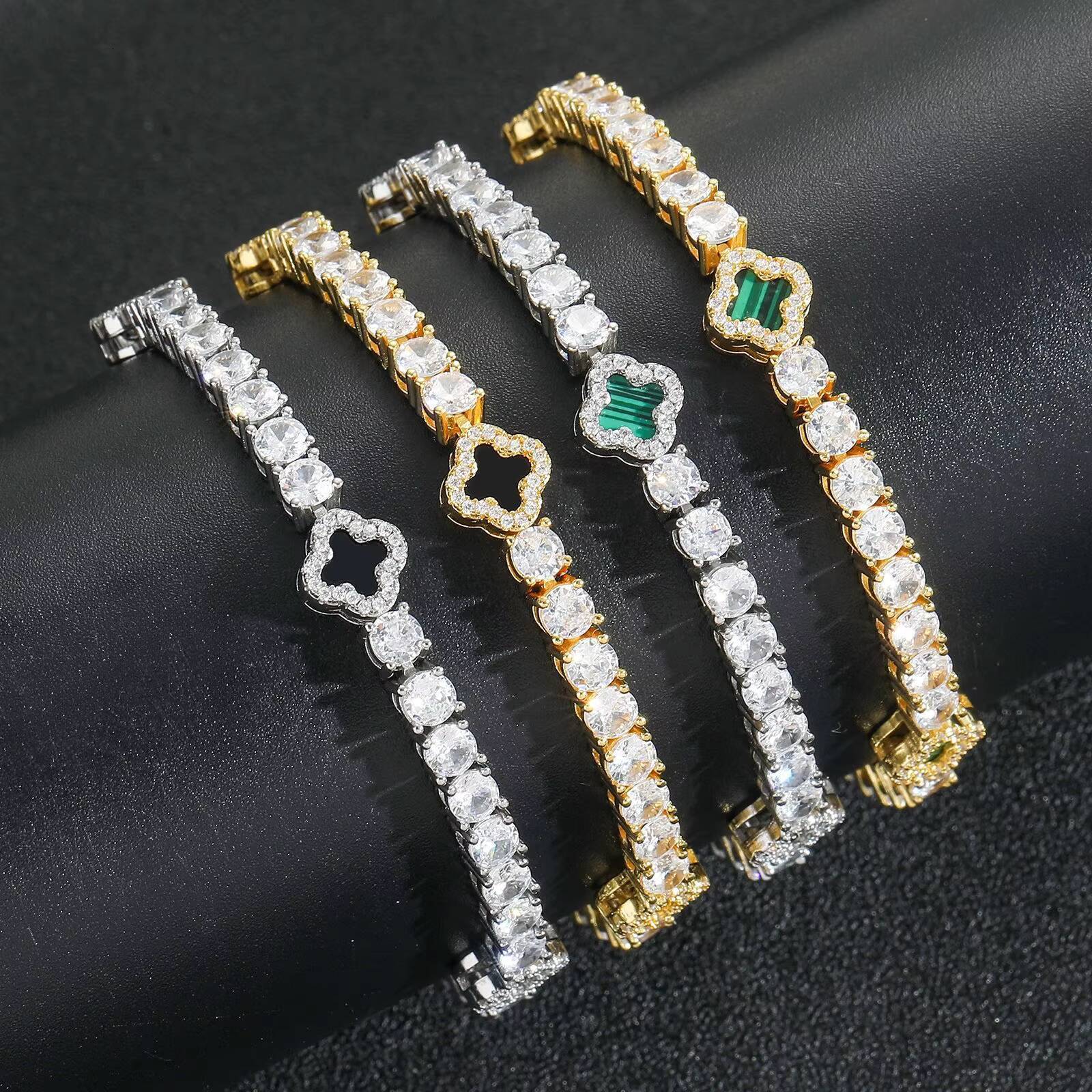 Elegant Womens Moissanite Tennis Chain Bracelet Exquisite Four-Leaf Clover Flower Design Luxury Fashion Jewelry Gift