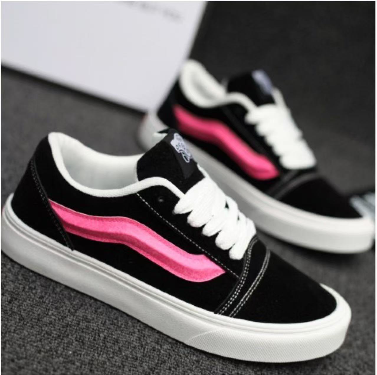 Free Shipping Skateboarding Shoes, Women'S Instagram Trend 2025 Spring And Autumn New Items Versatile Sports And Leisure Shoes For Couples Canvas