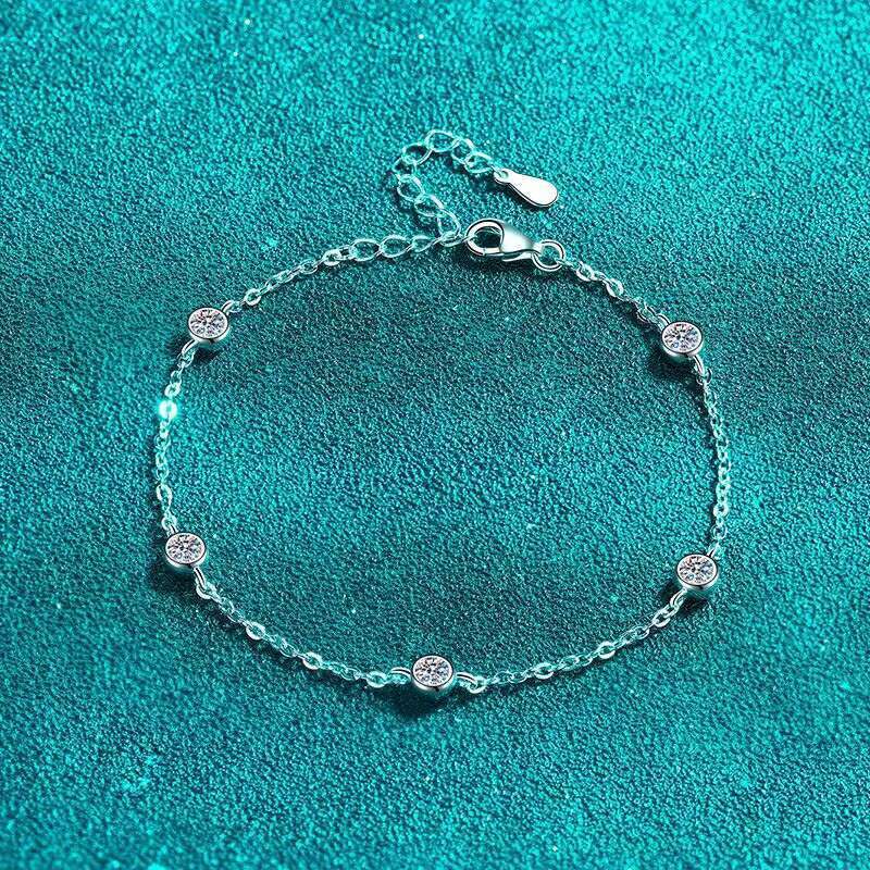 DHcollections Exquisite Jewelry, Simple 0.5ct Diatoeous Earth Chain, S Pure Sier Bracelet, Women's Adjustable Rhodium Plating