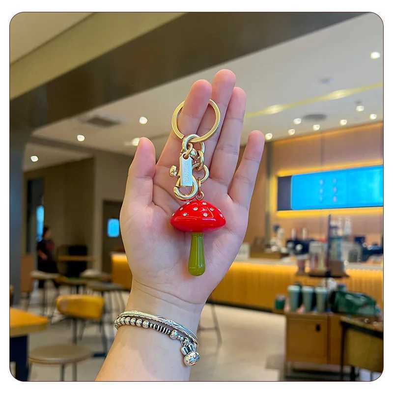 Light Luxury Cute Little Mushroom Car Keychain Niche Fashion Bag Pendant Exquisite Gift Creative Hanging DecorationT251127