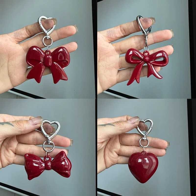 Exquisite Temperament Red Heart Bow Charms Keychain Versatile Phone Pendant Fashion Backpack Hanging Ornament Accessories GiftsT251127