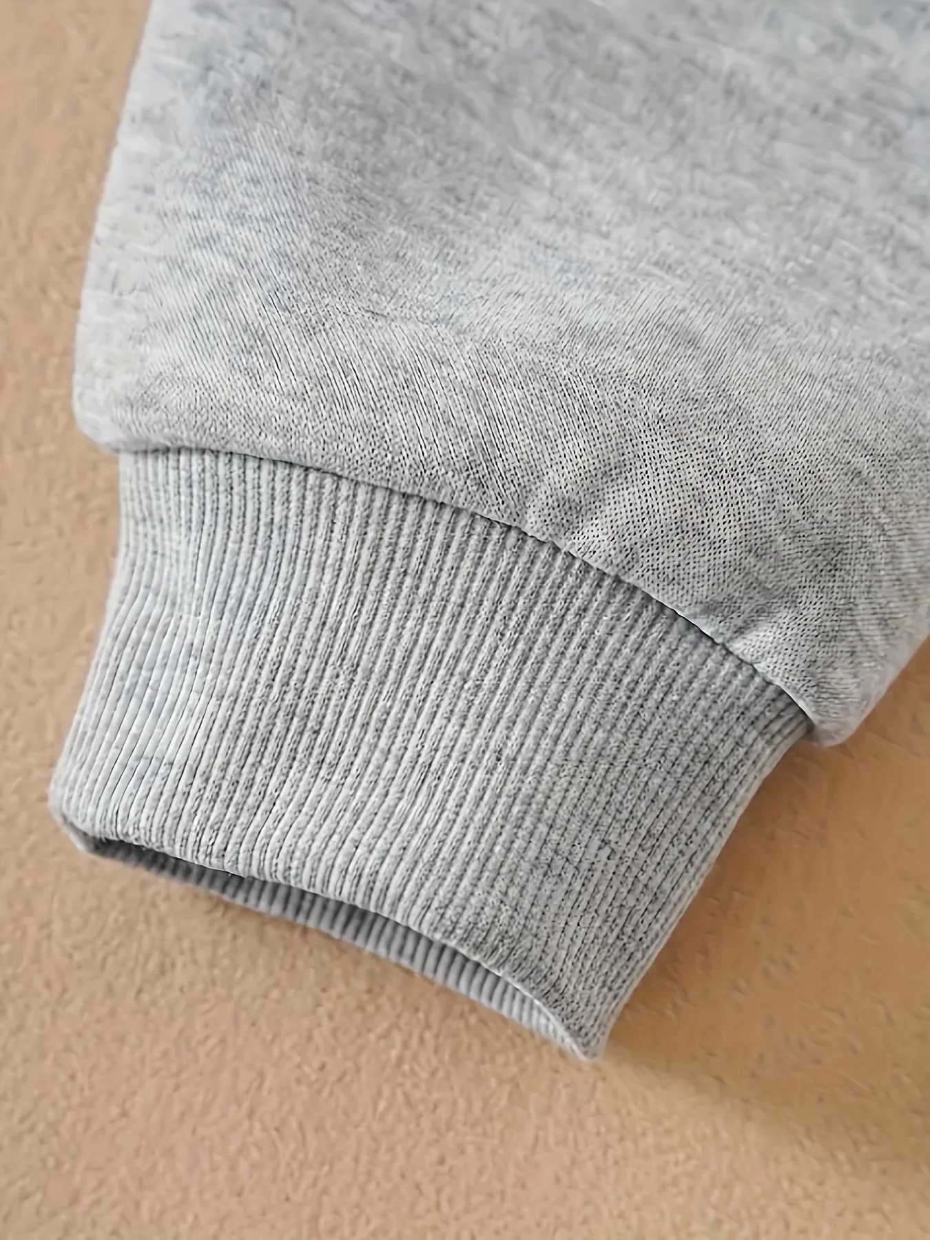 Womens Autumn and Winter Loose Casual Comfortable Cartoon Tiger Print Long Sleeved Round Neck Hoodie Pullover Casual Clothing J251136