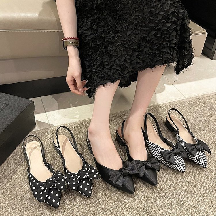 Free shipping designer Women's Summer 2025 new style fashionable and casual pointed black low-heeled foreign trade trend versatile flip-flop