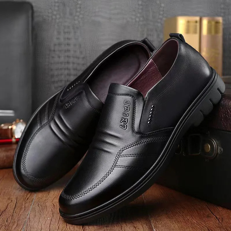 Mens leather shoes black Soft bottom anti slip and breath shoes mens Business dress casual Zapatos light flat251126