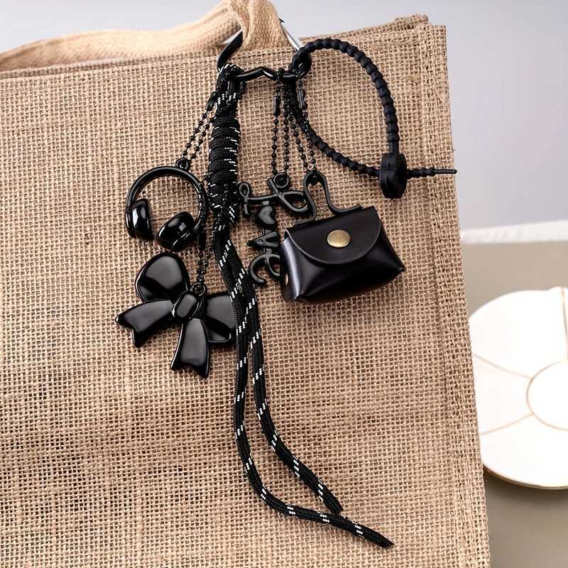 PU Leather Maillard Rope Keychain Woven Rope Handmade Braided Rope Car Keyrings English Letter Style Love Rope Bag CharmT251127