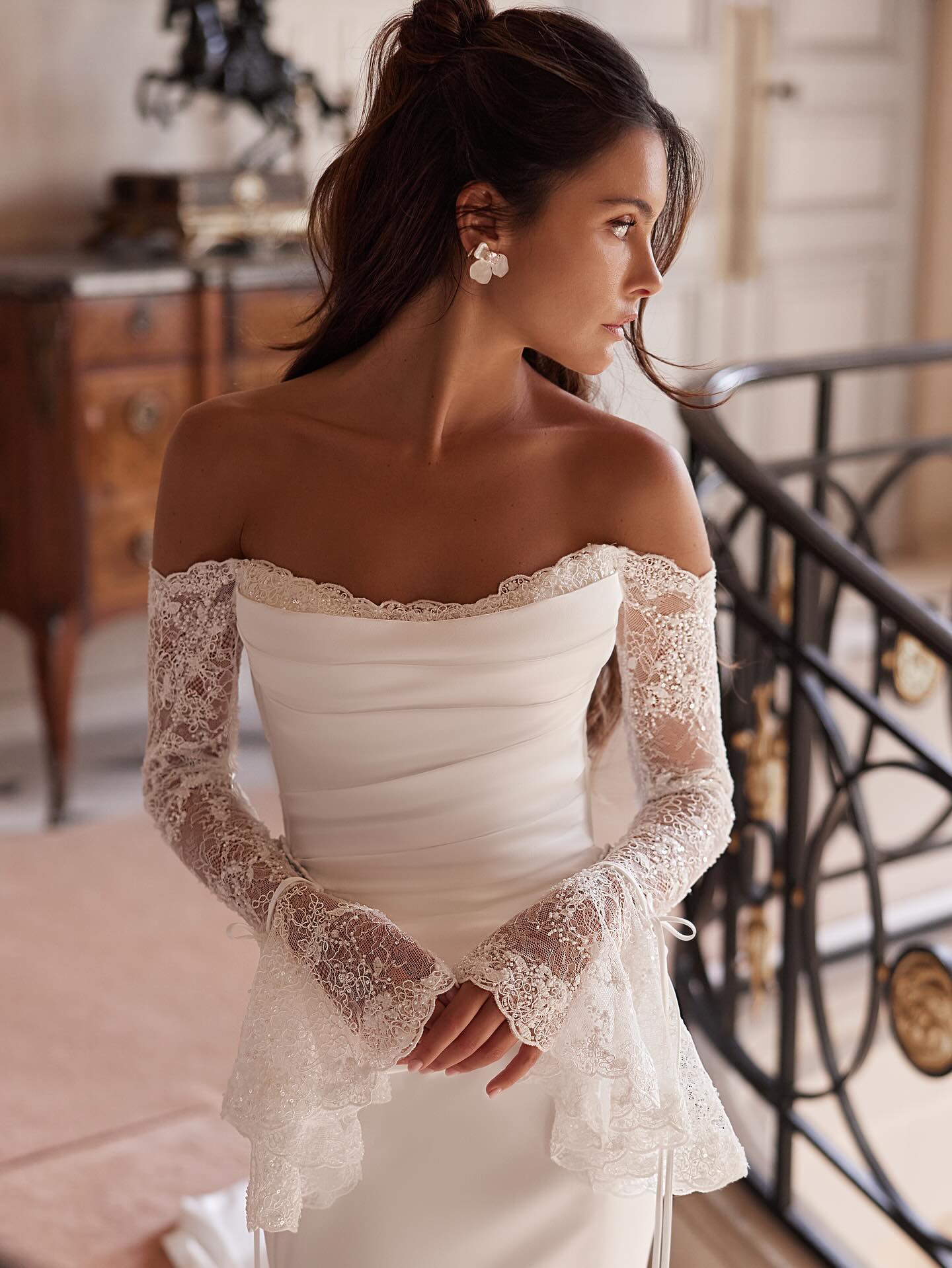 Exquisite Princess Lace Wedding Dresses Off The Shoulder Long Sleeves Bridal Gowns Vestidos De Novia Customized