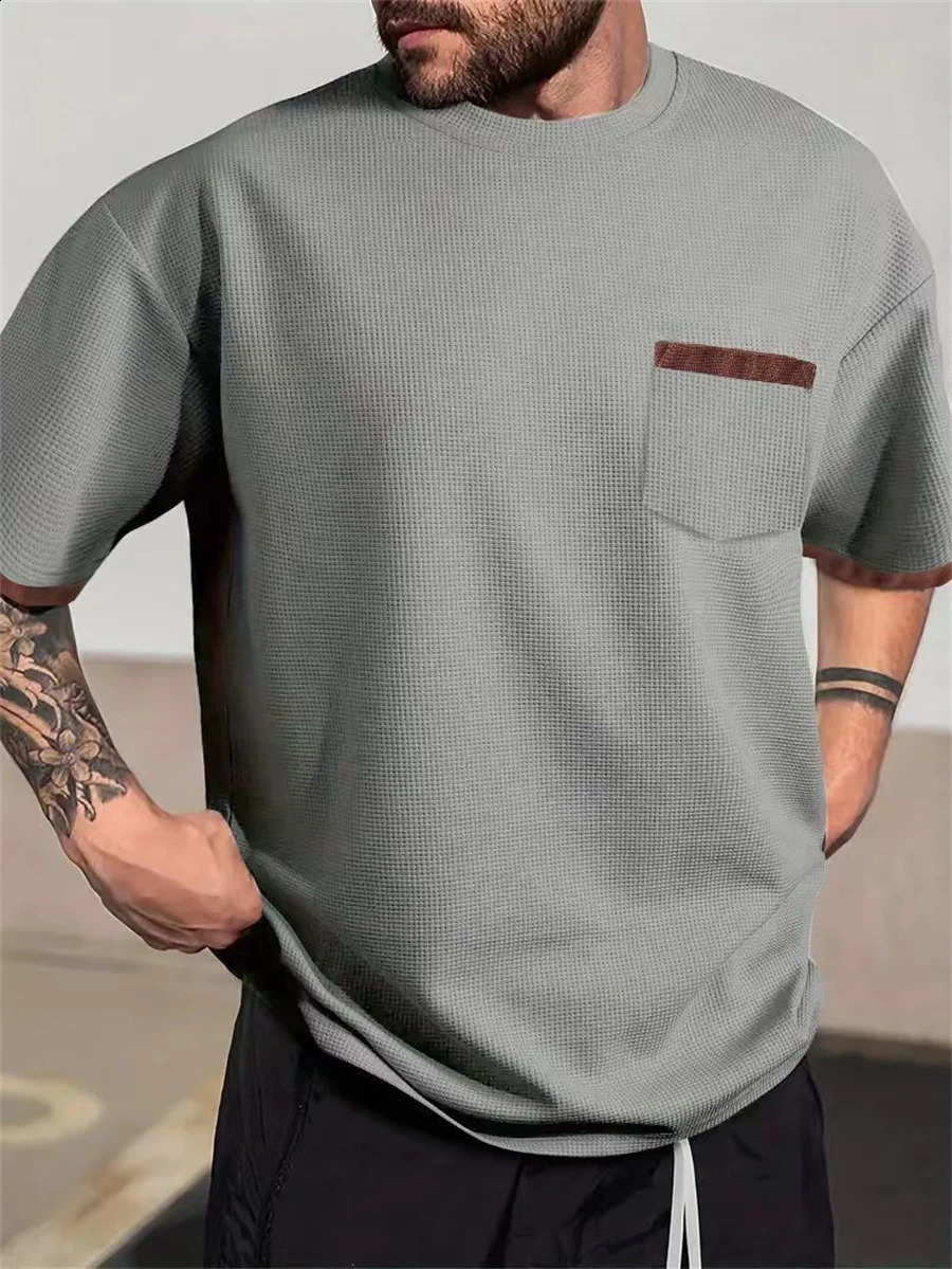 Casual and Simple Style Mens Top Patch Work Bag Fully Matching Texture Handsome Mens Loose Shoulder T-shirt S-2XL 250427