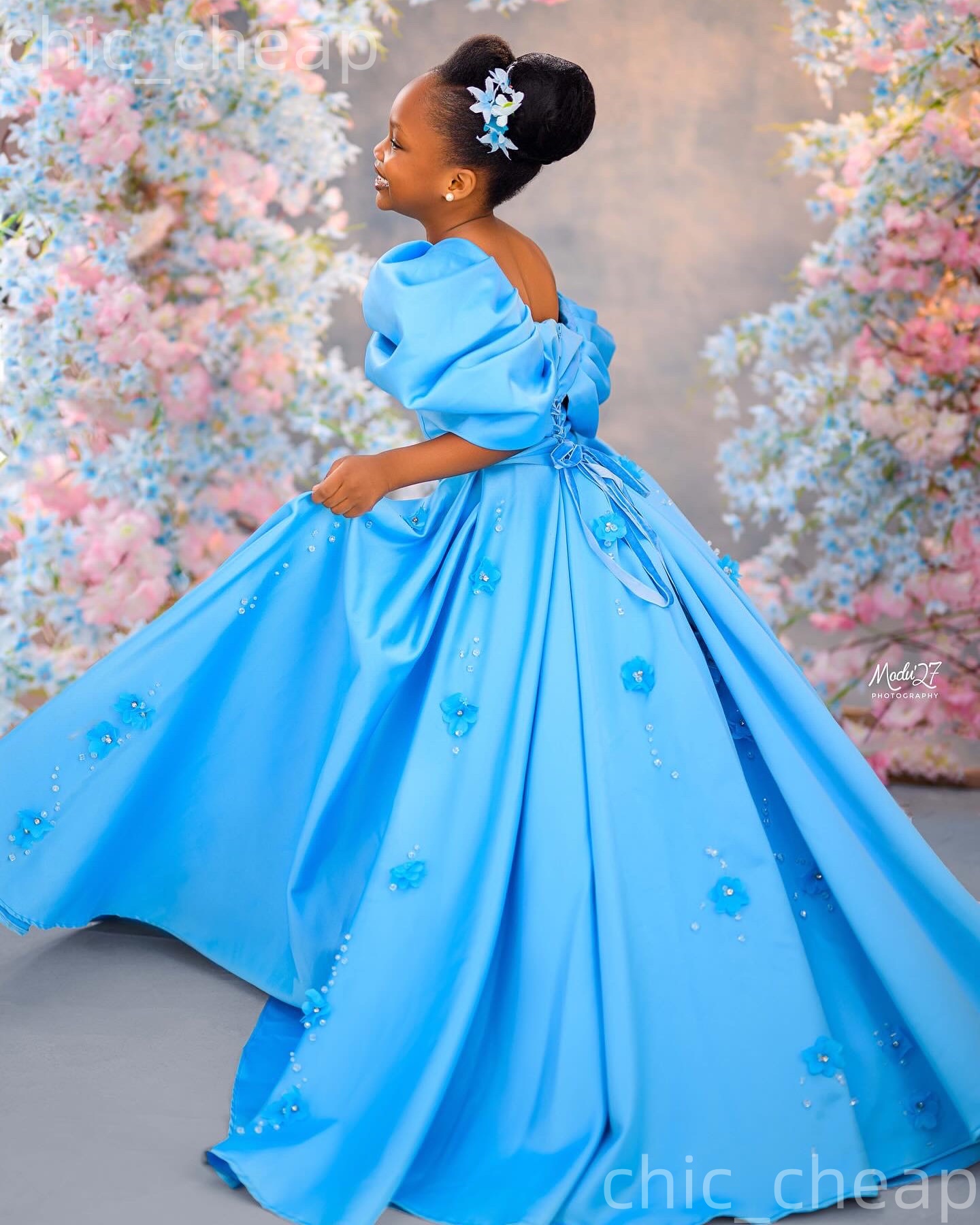 2026 Sky Blue Ball Gown Flower Girl Dresses Off Shoulder Flowers Pearls Satin Little Girl Christmas Peageant Birthday Christening Tutu Dress Gowns ZJ4