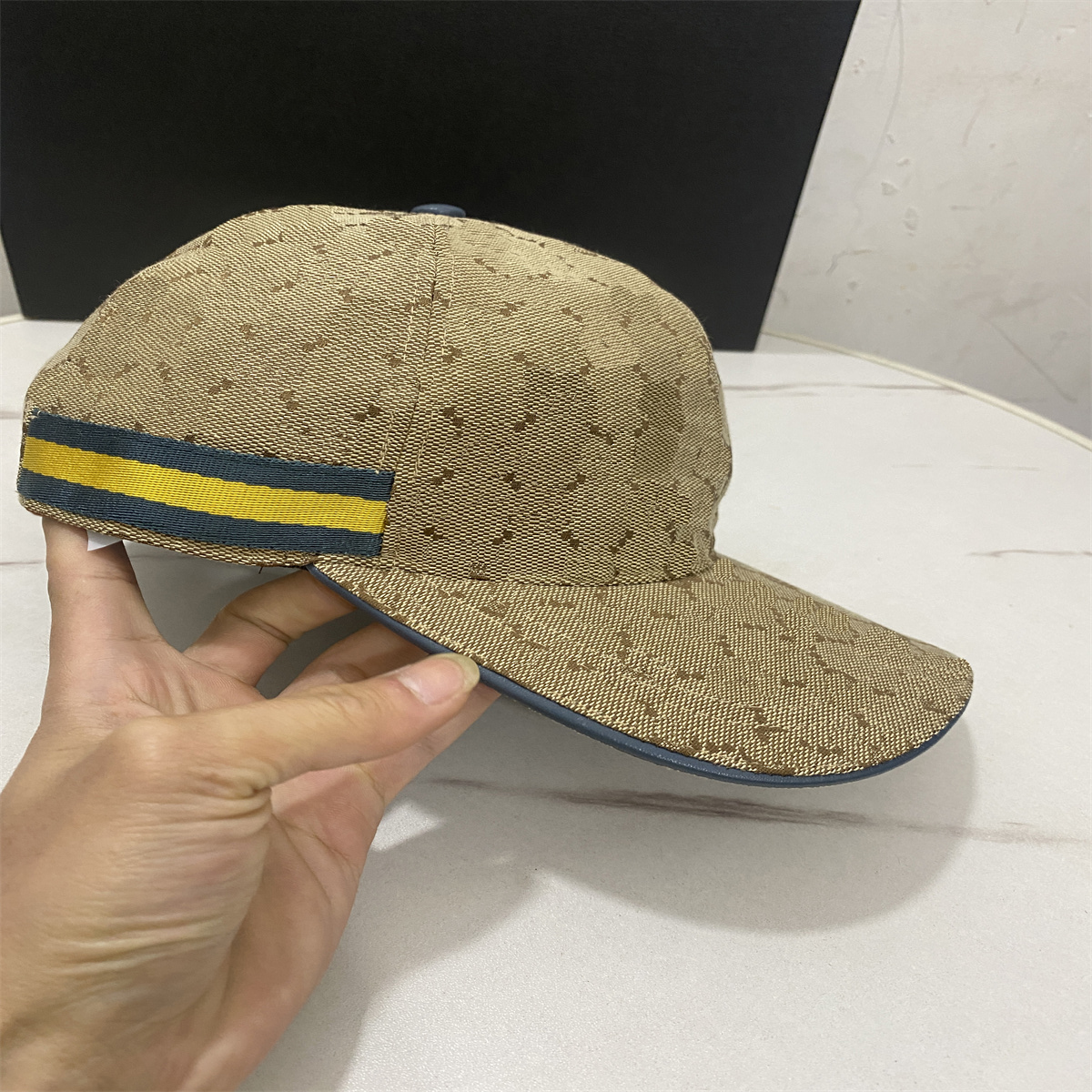 2025 New brand men's ball hat Designer hat Trucker hat High quality four seasons casual baseball sun hat Fashion women's baseball cap Street hip hop baseball cap 8887