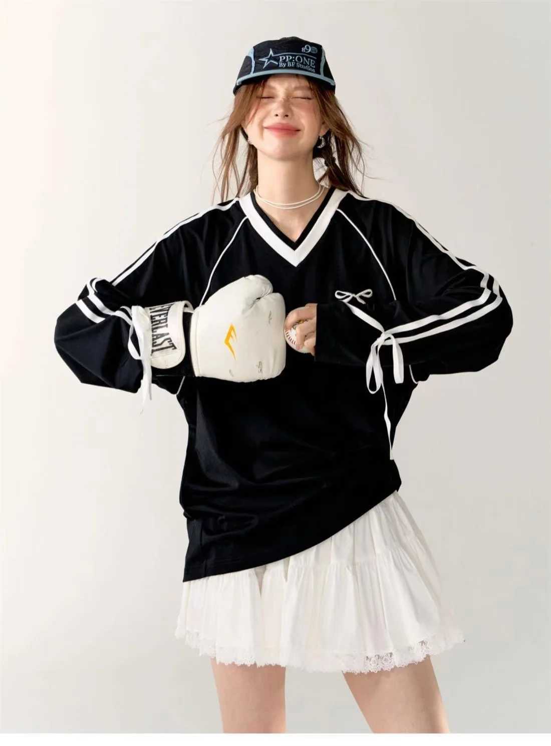 American solid color printed stripe V-neck autumn and winter new loose all fashion jersey long sleeve warm hoodie woman J251136