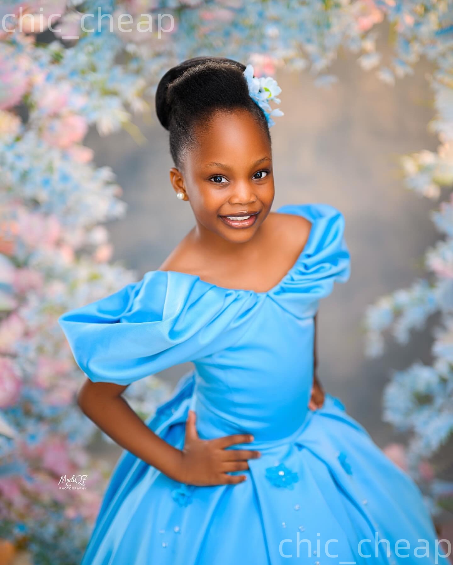 2026 Sky Blue Ball Gown Flower Girl Dresses Off Shoulder Flowers Pearls Satin Little Girl Christmas Peageant Birthday Christening Tutu Dress Gowns ZJ4