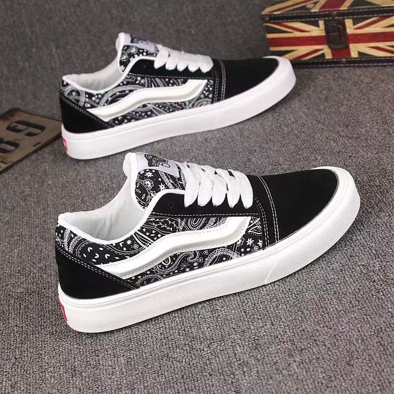 Free Shipping Skateboarding Shoes, Women'S Instagram Trend 2025 Spring And Autumn New Items Versatile Sports And Leisure Shoes For Couples Canvas