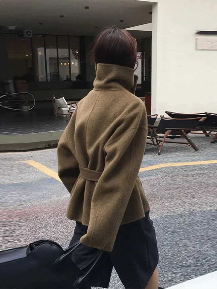 Street Womens Belt Stand Collar Woolen Coats Chic Single Breasted Full Sleeve Jacket 2025 Autumn Winter Lady Commute OutwearXJ251127
