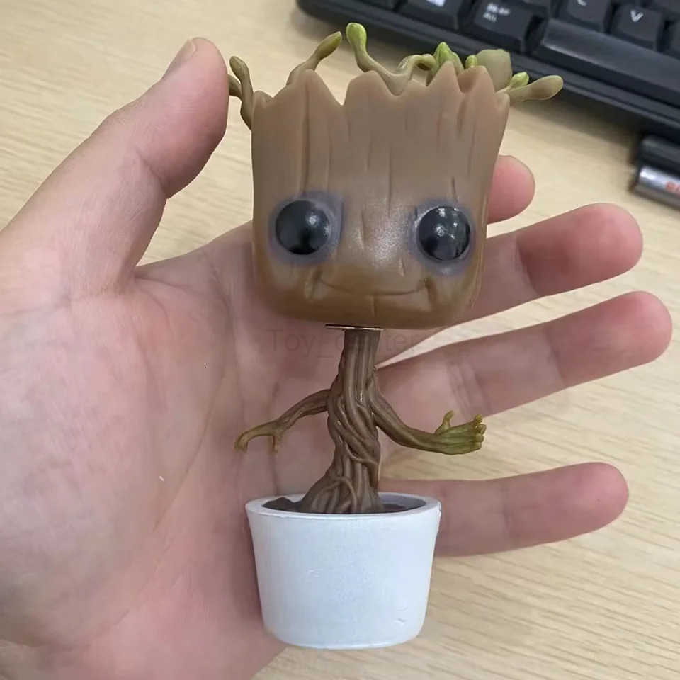 Disney 7-10cm Guardians Of The Galaxy Dancing Groot Figure Marvel Model Toy H251127