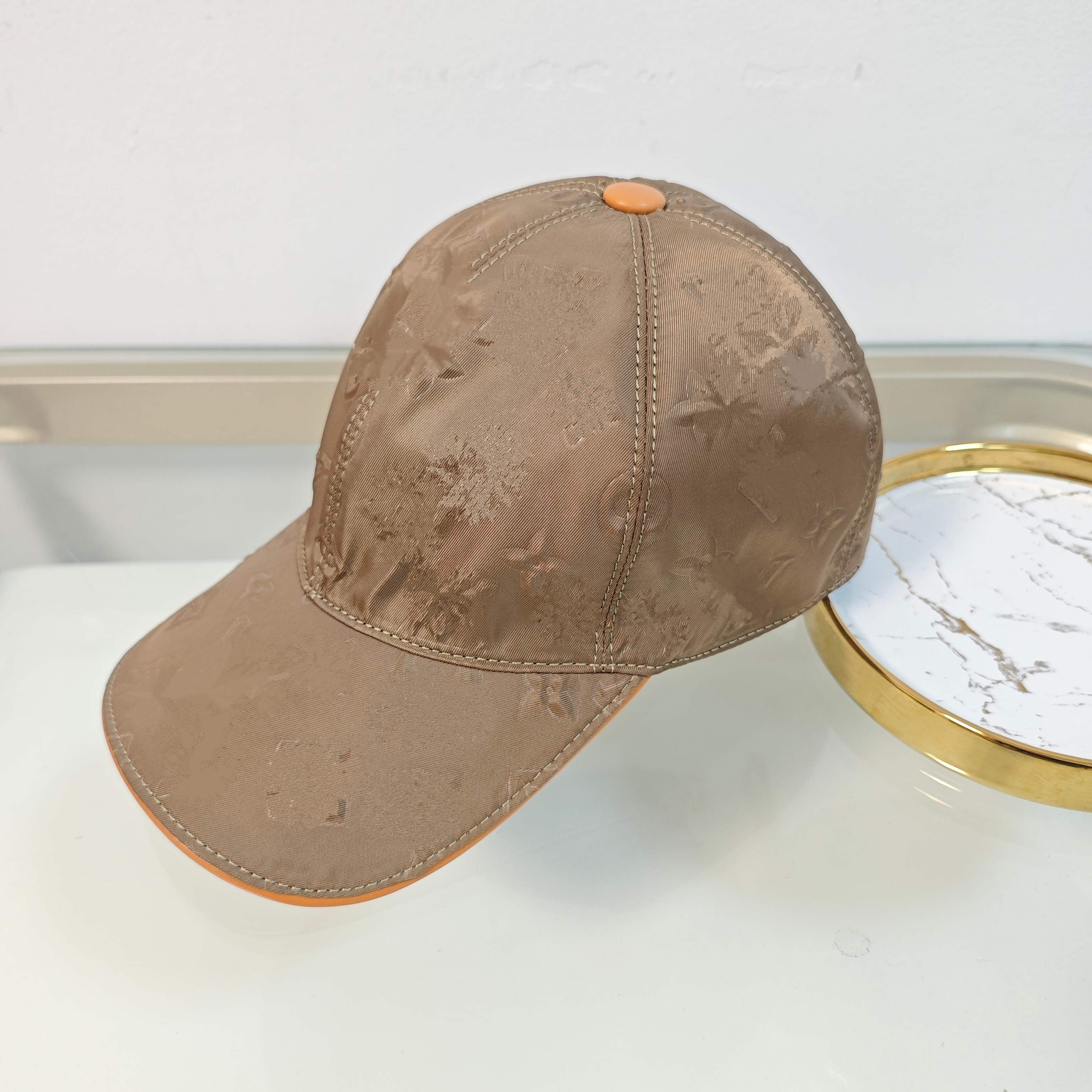 2025 strawberry baseball caps man's cotton cactus classic letter Ball caps summer women sun hats outdoor adjustable Snapback Cap girl's cute visor 584