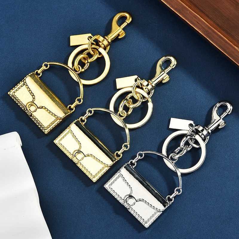 Fashion Exquisite Mini Handbag Shape Key Chain Bag Pendant Metal Car Keychain Backpack Decoration Accessories GiftsT251127