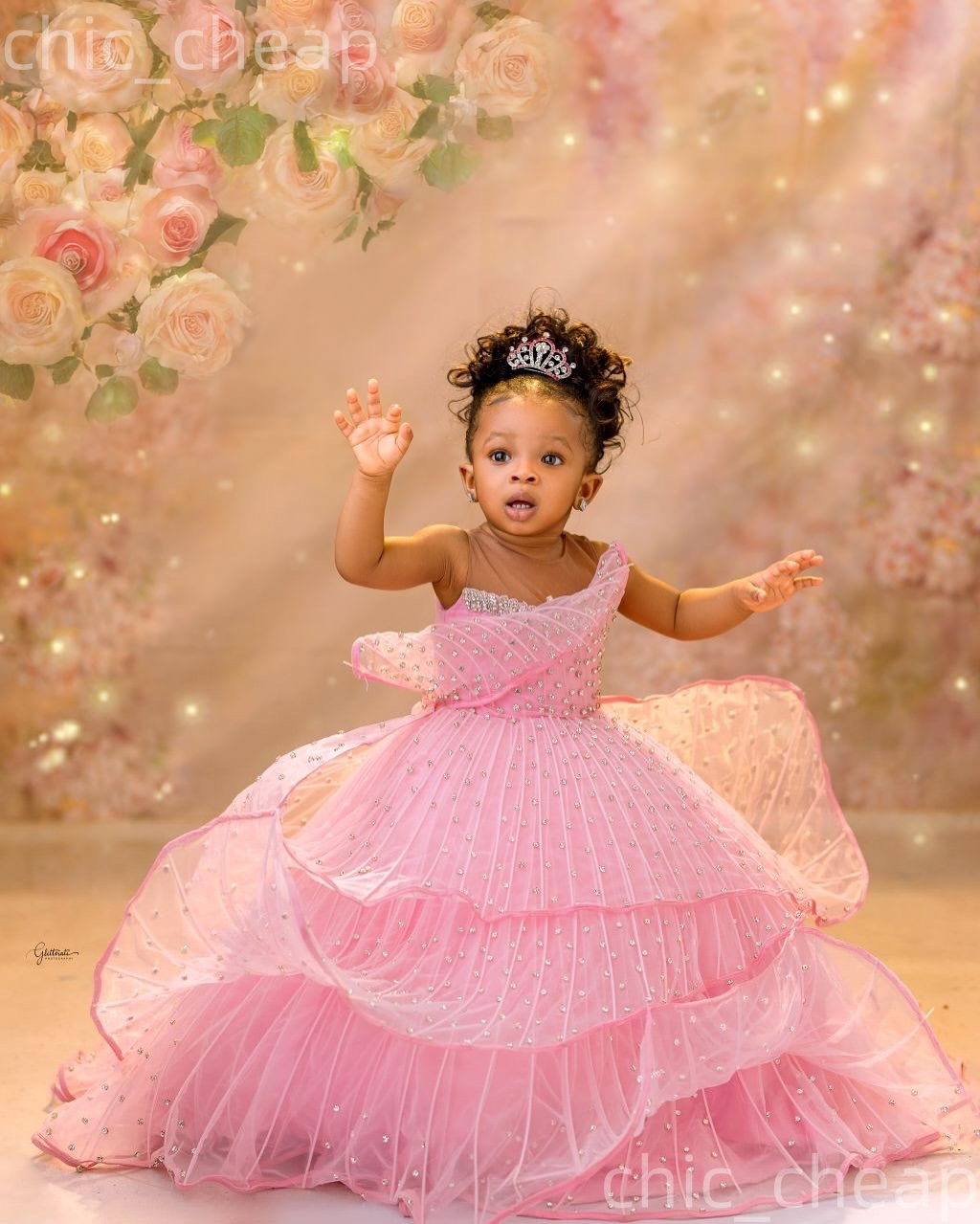 2026 Pink Ball Gown Flower Girl Dresses Sheer Neck Crystals Stylish Little Girl Christmas Peageant Birthday Christening Tutu Dress Gowns ZJ422
