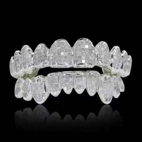 Luxury Silver Custom Made Mystery Setting Diamond Teeth Grillz Jewelry Princess Cut Moissanite Iced Out Grillz for Teeth