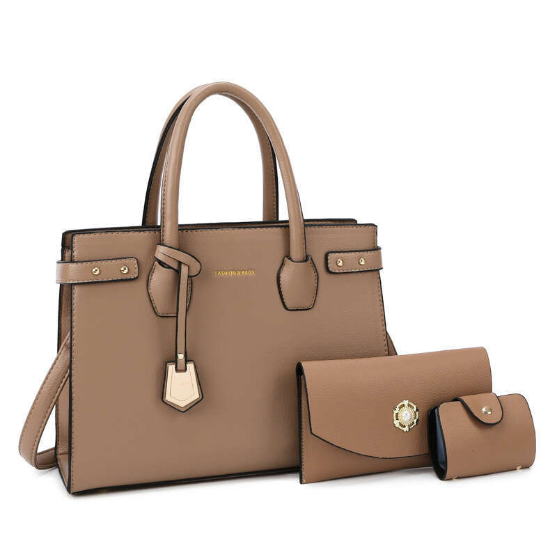 Trendy Women 2025 New Handheld Diagonal Straddle Fashionable Large Capacity Bride Multi Piece Set Wedding Bag New Free Delivery Designer Bag
