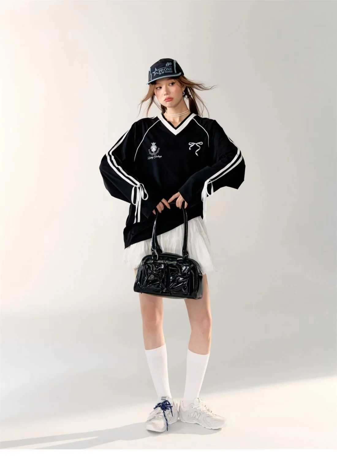 American solid color printed stripe V-neck autumn and winter new loose all fashion jersey long sleeve warm hoodie woman J251136