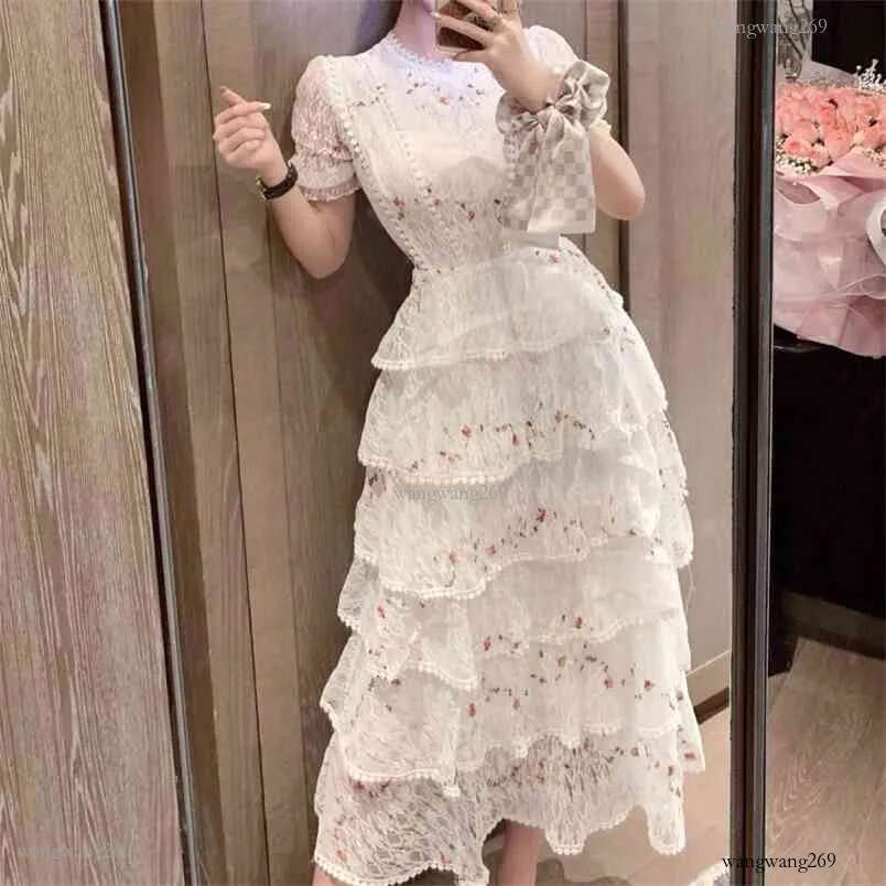Runway Women Floral Lace Embroidery Party Dress Retro Elegant Fashion O-Neck Short Sleeve Sweet High Waist Long 210519