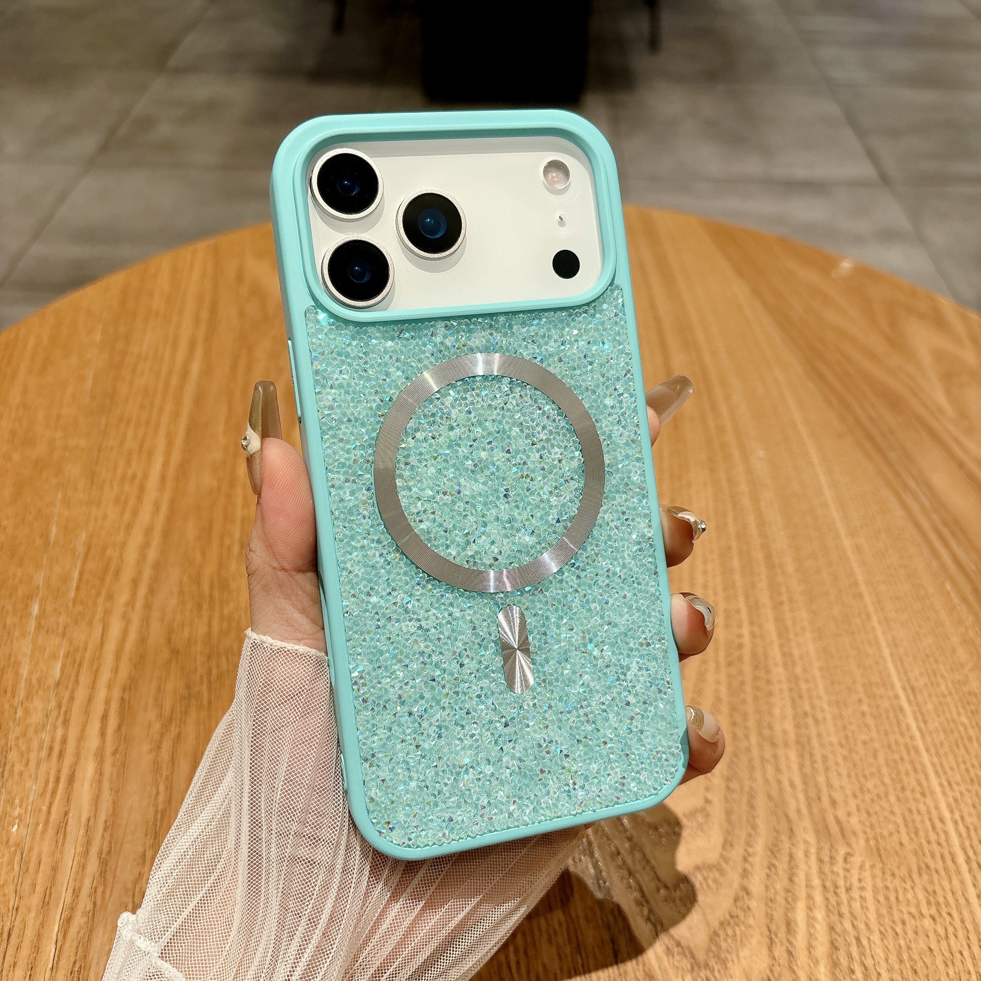 Luxurious Glitter Diamond Magnetic iPhone 17 Pro Max Case Compatible with Apple 16 Pro High-end Feel 15/14 Hard