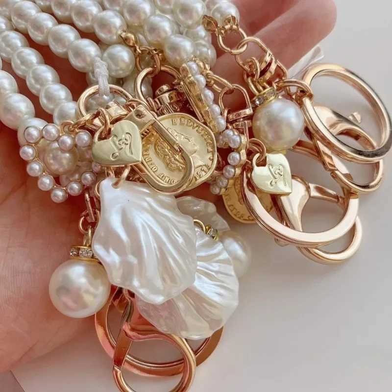 Cute Pearl Keychain for Women Girls Shiny Pearl Bead Shell Phone Bag Backpack Charm Accessory Car Key Chain Pendant GiftsT251127