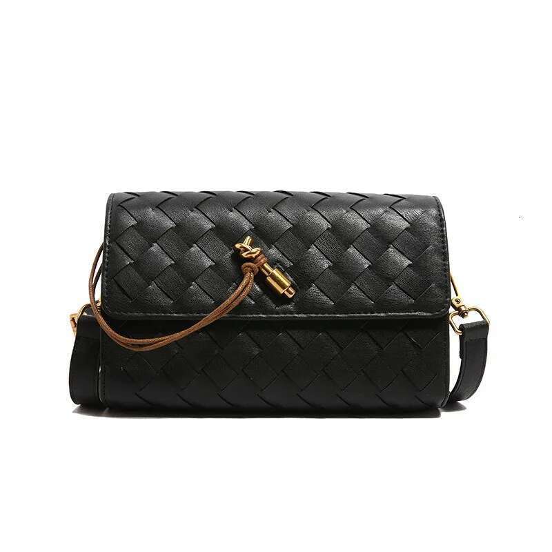 2025 New Model Hand Woven Interlock Small Square Bag, Stylish Simple Women's Single Shoulder Crossbody Bag