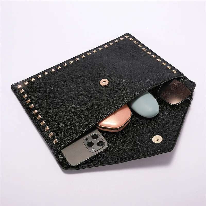 Fashion Rivet Women Clutches Party Ladies Dinner PU Leather Handbag Female Clutch Purse Brand Design Envelope Bag