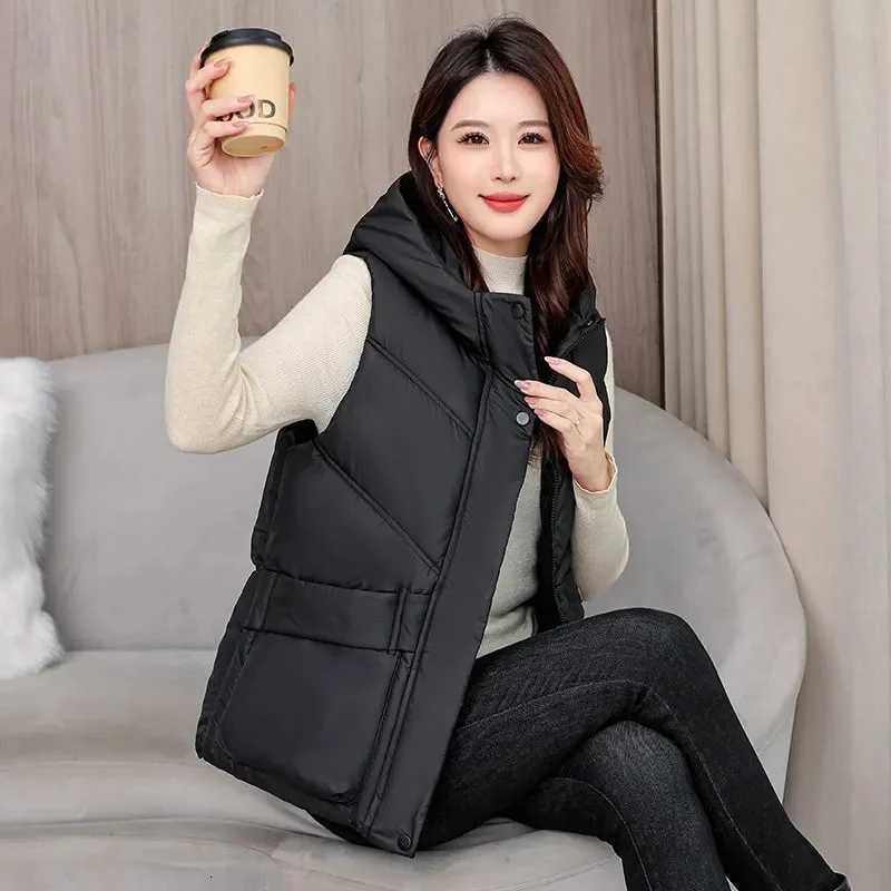 Down Cotton Vest Coat Women Parkas Autumn Winter 2025 New Hooded Warm Sleeveless Jacket Thicken Fashion Waistcoat Outcoat FemaleT251128