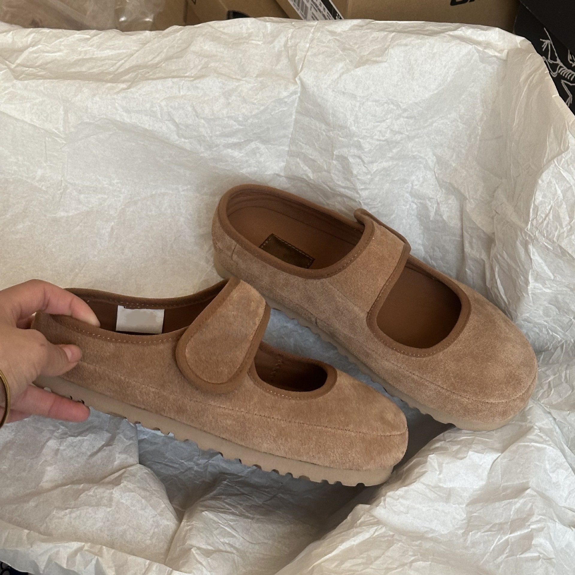 2025 Flat shoes Mary Jane shoes French-style girl's shallow-mouth doll shoes lazy snow boots fluffy grandma shoes