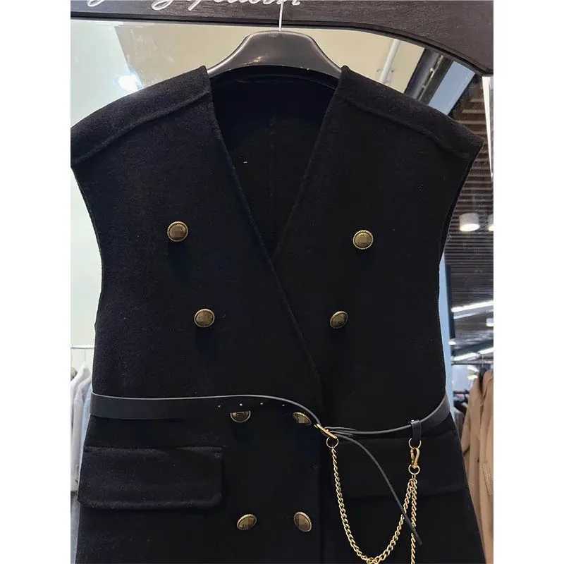 New Woolen Vest Autumn And Winter Womens Long V-Neck Sleeveless Vest Belt Woolen Vest Comfortable V-Neck Soft Fashion CoatT251128