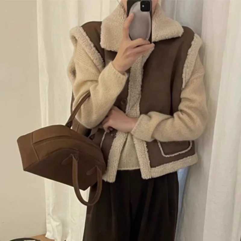 Winter Casual Wear Womens Korean Velvet Suede Sleeveless Vest with Sheepskin Fur Thickened Lapel Collar Outerwear for FallT251128