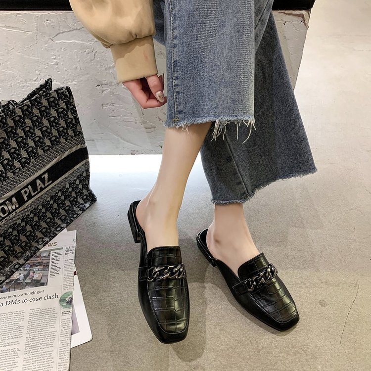Slippers Low Shoes Ladies' Luxury Slides Slipers Women Shallow Female Mule Cover Toe Fringe Loafers Designer Mules Flat PU