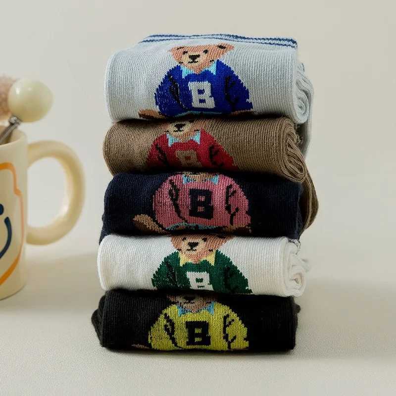 5 Pairs Womens Socks Fall Trend Striped Letter Bear Cartoon Harajuku Cute Kawaii Middle Tube Socks Casual Comfortable Warm J251128