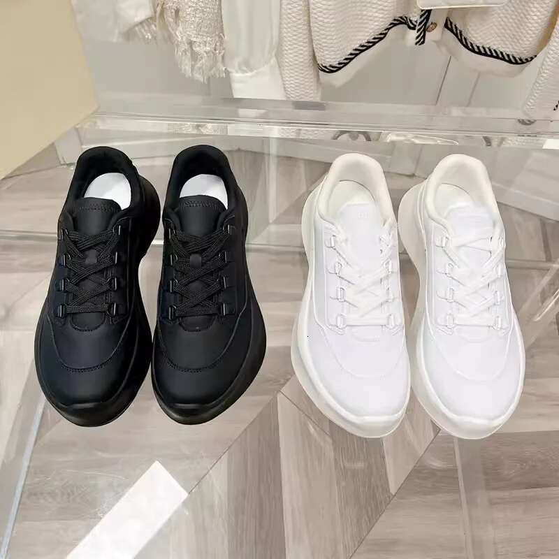 Thick soled Women's 2025 Spring and Autumn New Leather Height Increase 7CM Casual Sports White Shoes