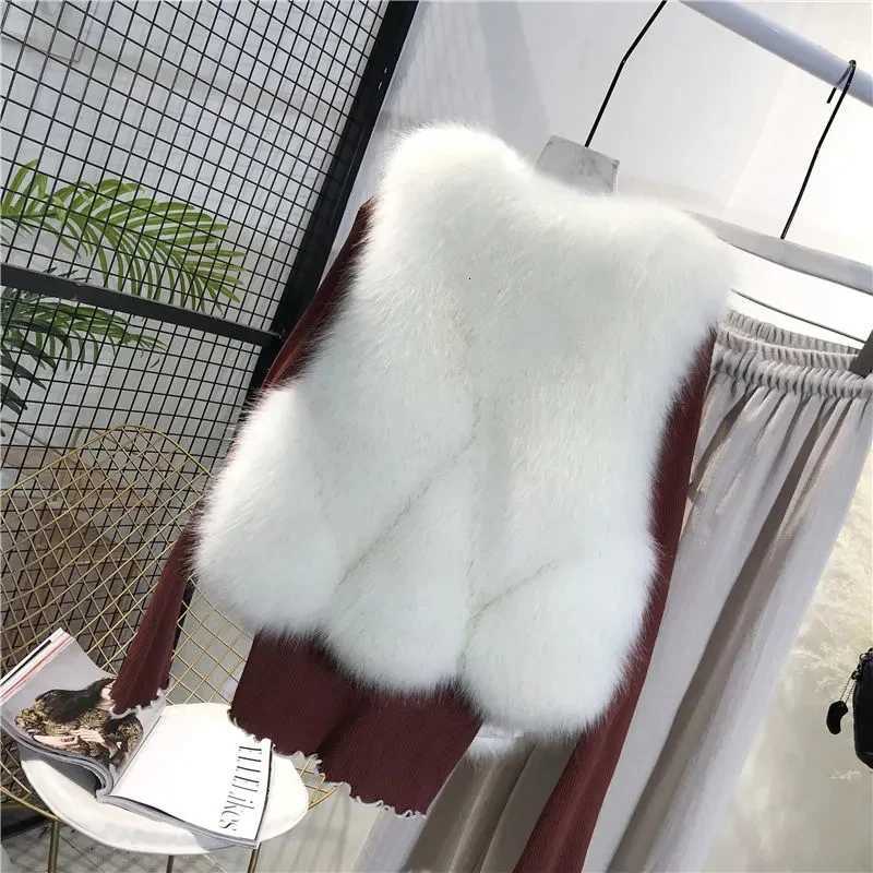 New 2023 Winter Casual Sleeveless Womens Faux Fur Vest Coat Fashion Temperament Versatile Faux Fur Female Tank Top JacketT251128